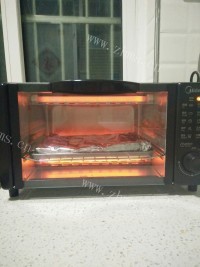 美味营养的香辣烤鸡翅做法图解4)