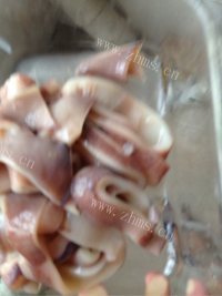美味的炒鱿鱼做法图解2)