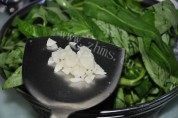 家常菜蒜粒空心菜做法图解1)