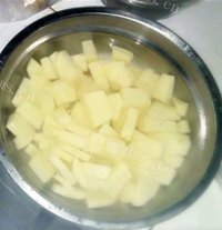 好吃的南瓜炖土豆做法图解2)