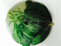 美味青菜鸭肝粥做法图解7)