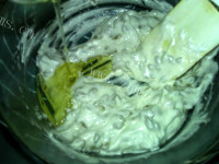 美味瓜子仁脆饼做法图解7)