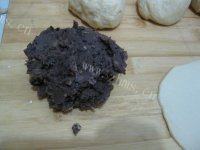 自己做的毛毛虫豆沙面包做法图解4)