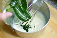 自制抹茶冰激凌做法图解7)