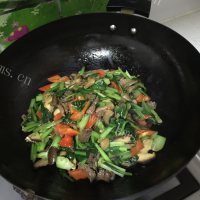 家常菜香菇炒青菜做法图解11)