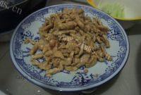 常吃不腻的荷兰豆炒肉做法图解4)