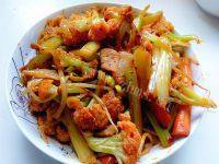 易做的香辣花菜炒肉片做法图解15)