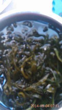 自制凉拌海带丝做法图解2)