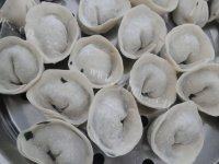 口感好的韭菜水饺做法图解8)