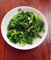 蒜蓉炒菠菜做法图解8)