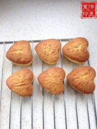 自制蜂蜜小蛋糕做法图解14)