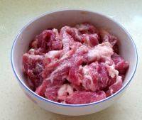 家常菜酸菜肉片做法图解1)