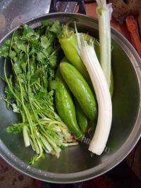 凉拌香菜做法图解1)