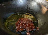美味的麻辣鸭锁骨做法图解5)