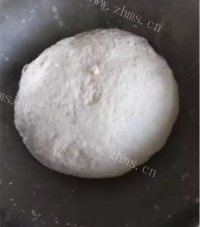 自制肉末烧饼做法图解3)