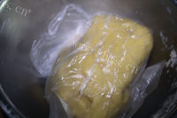 香飘十里的核桃酥做法图解2)