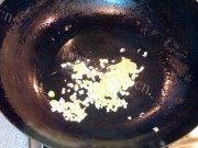 美味的蒜蓉烧虾做法图解5)