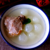 色味俱佳的冬瓜骨头汤做法图解6)