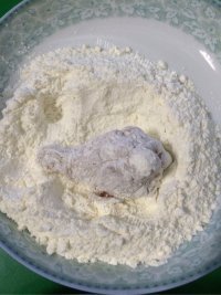 美味的香酥鸡翅根做法图解4)