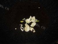 「美味可口」辣白菜炒饭做法图解5)
