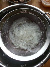味道不错的韭菜盒子做法图解8)