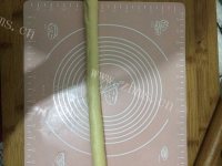 零食新作软炸麻花做法图解5)