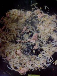 家常菜韭菜炒绿豆芽做法图解5)