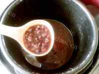 可口的薏米红豆黑豆粥的做法图解七