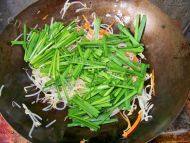 家常菜韭菜炒银芽