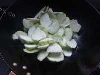 好吃的丝瓜蛋汤做法图解3)