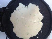 自制豆渣鸡蛋饼做法图解5)