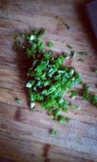 美味的白菜蛋花汤做法图解4)