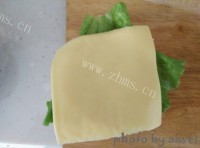 好吃的香辣鸡腿堡做法图解13)