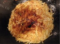 美味的干煸土豆丝做法图解6)
