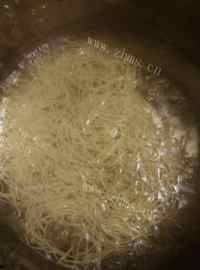 诱人的蜂蜜柚子茶做法图解6)