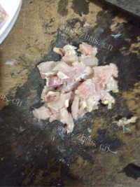色香味俱全的鱼香茄子做法图解3)