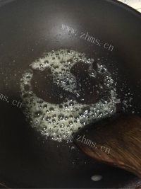 自制无油红烧肉做法图解2)