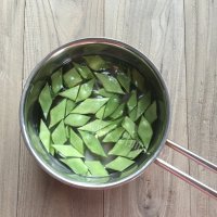 开胃下饭香辣鱼丁炒芸豆做法图解5)