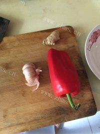 家常红烧猪血菠菜做法图解4)