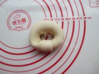 美味的奶香贝果做法图解8)