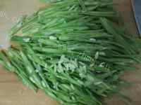家常菜芸豆丝炒肉做法图解2)