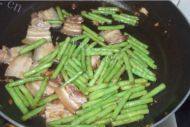 五花肉炒豆角