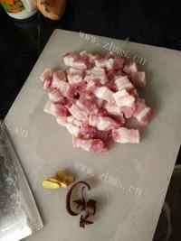 色香味俱全的红烧肉做法图解2)