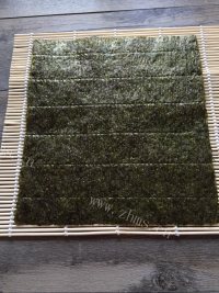 自制紫菜包饭做法图解4)