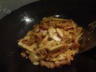 家常春笋炒肉片