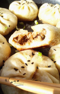 美味香菇虾仁生煎包做法图解25)