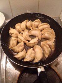 煎饺（家庭版）做法图解3)
