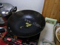 裙带菜豆腐汤做法图解2)
