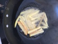 简单的自制薯条做法图解4)
