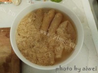 竹荪煲鸡汤做法图解2)